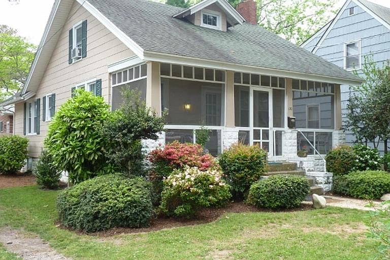 1st image of 120 Norfolk St #1