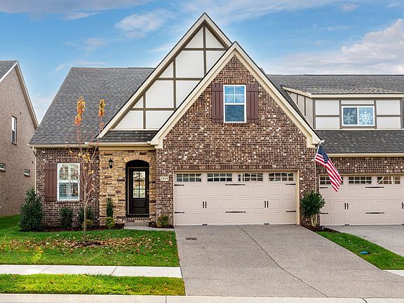 2nd image of 1519 Cedarbrooke Ln