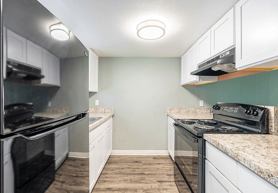 1st image of 12406 N 15th St #17359042