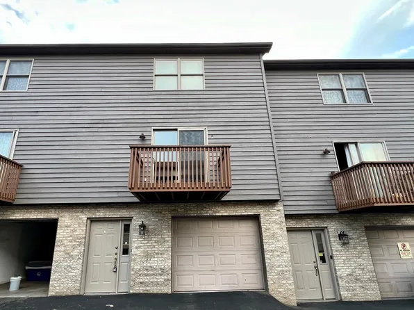 13 Sunridge Dr, Morgantown, WV 26505