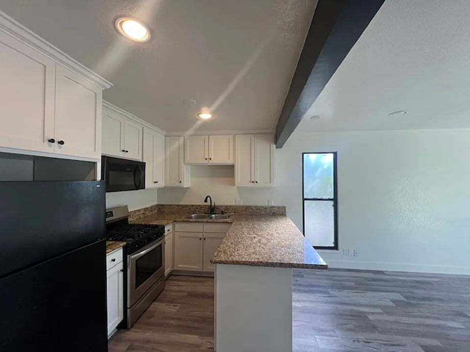 320 W Canon Perdido St #1