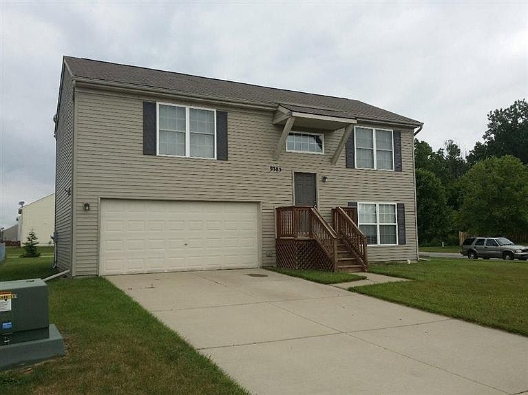 1st image of 9385 Parkland Dr