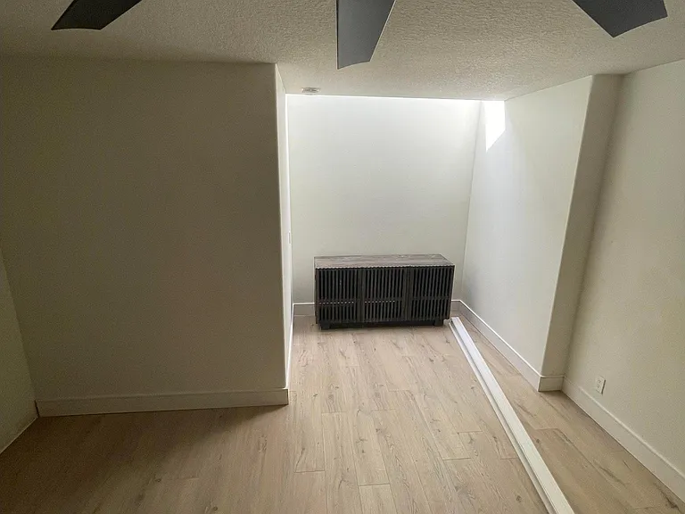 19601 Ranch Ln — Photo 3