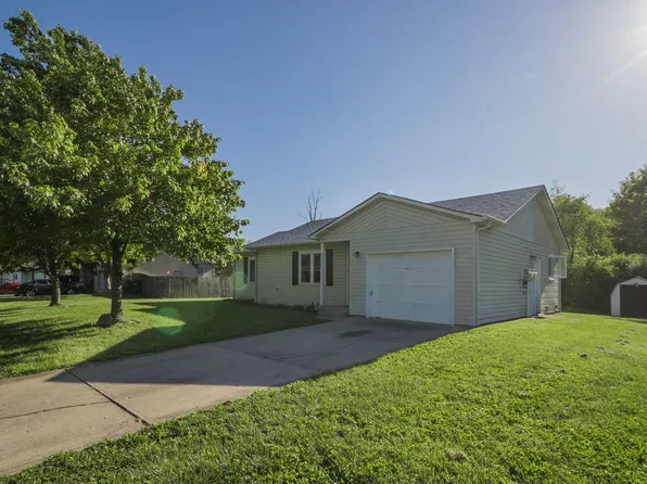 5381 Collett Dr E, Camby, IN 46113