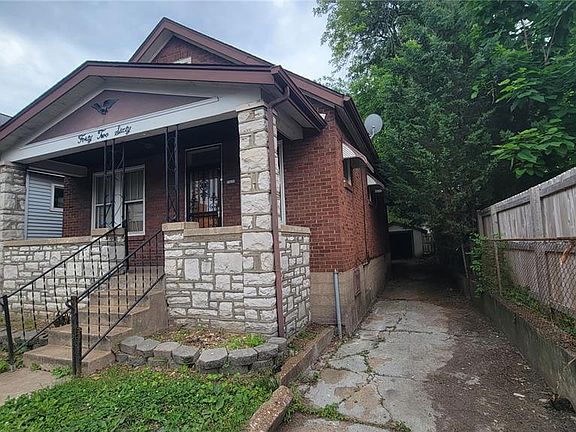 3rd image of 4260 Bates St