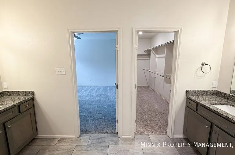 5508 Kemper St #1 — Photo 19