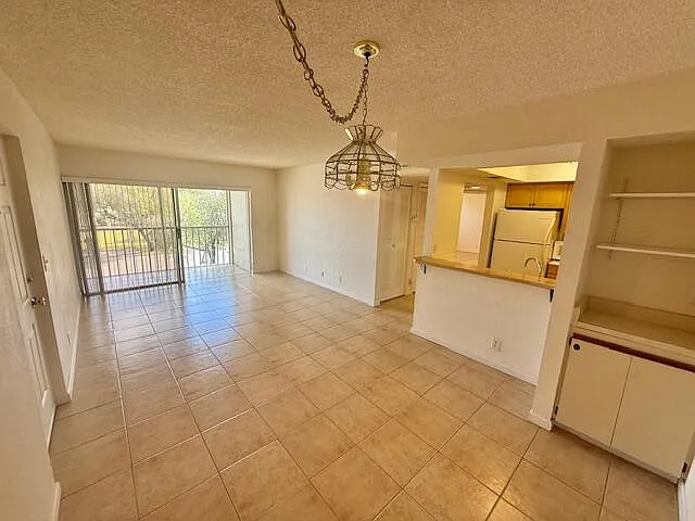1500 SE Royal Green Cir #203 — Photo 7