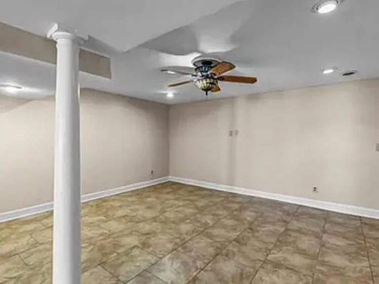 6101 Hampton Meadows Ln — Photo 34