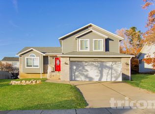 1074 E 5100 S, South Ogden, UT 84403