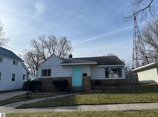 410 E Newark St, Ithaca, MI 48847