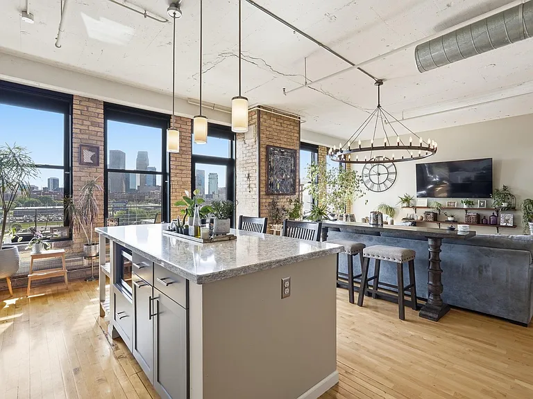 290 Market St #611 — Photo 27