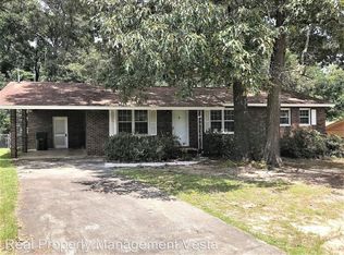 102 Ridgedale Dr, Warner Robins, GA 31088