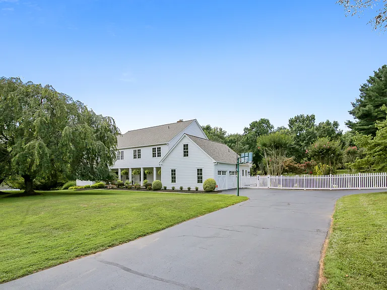 13416 Straw Bale Ln — Photo 2