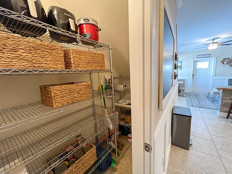 37 Palm Dr — Photo 8