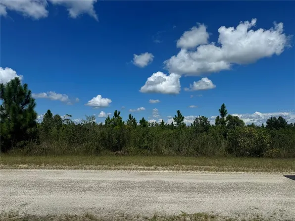 406 Portulaca Dr #3, Indian Lake Estates, FL 33855