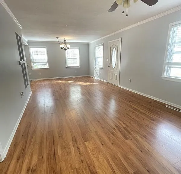 4705 Oak Grove Rd — Photo 5
