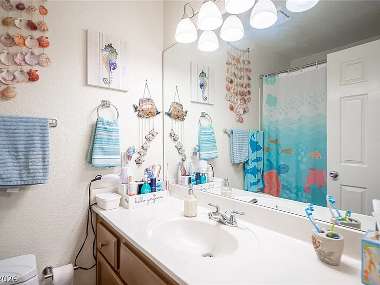 1800 Edmond St #207 — Photo 11