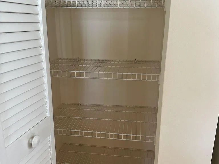 19501 W Country Club Dr #1013 — Photo 5