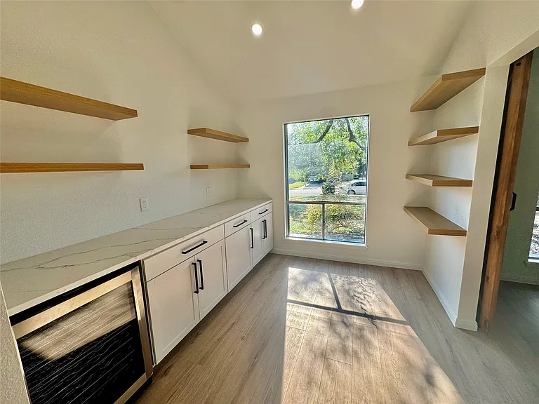 9506 Stonebridge Dr — Photo 6