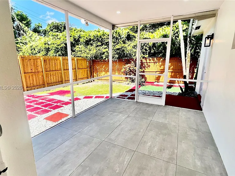 6193 SW 48th Ct #6193 — Photo 3