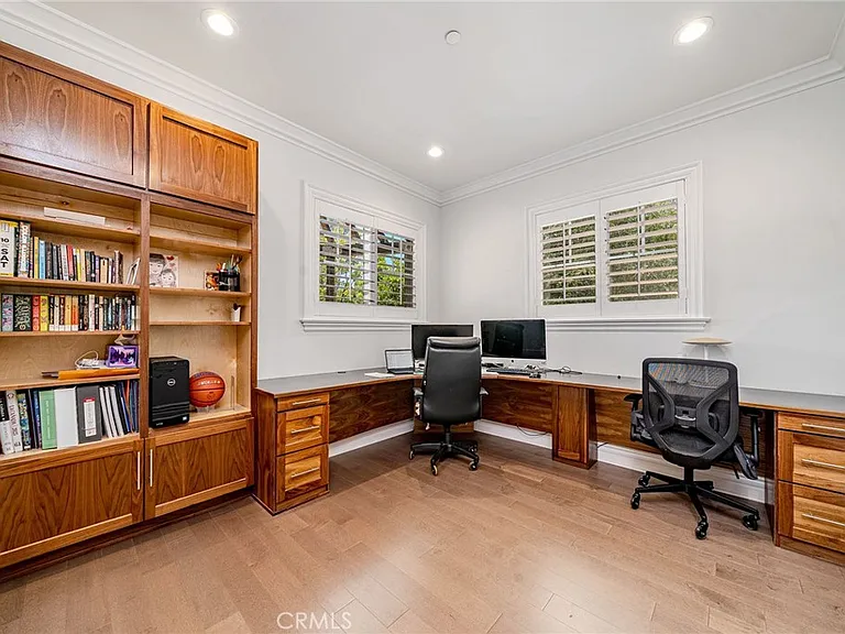 1217 Olive La Canada — Photo 12