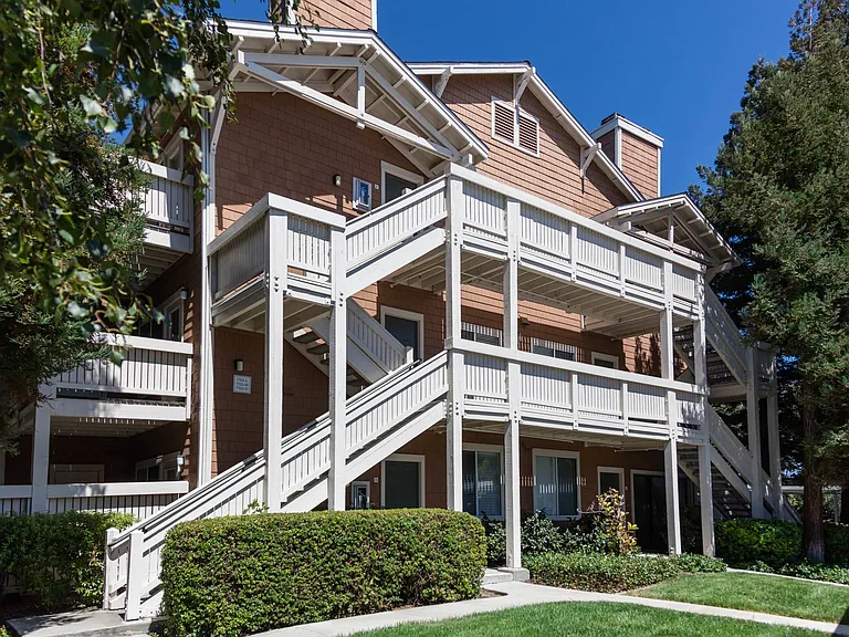 Park Wood Apartments — Photo 17