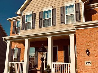 223 Oakmont Dr, Pittsburgh, PA 15229