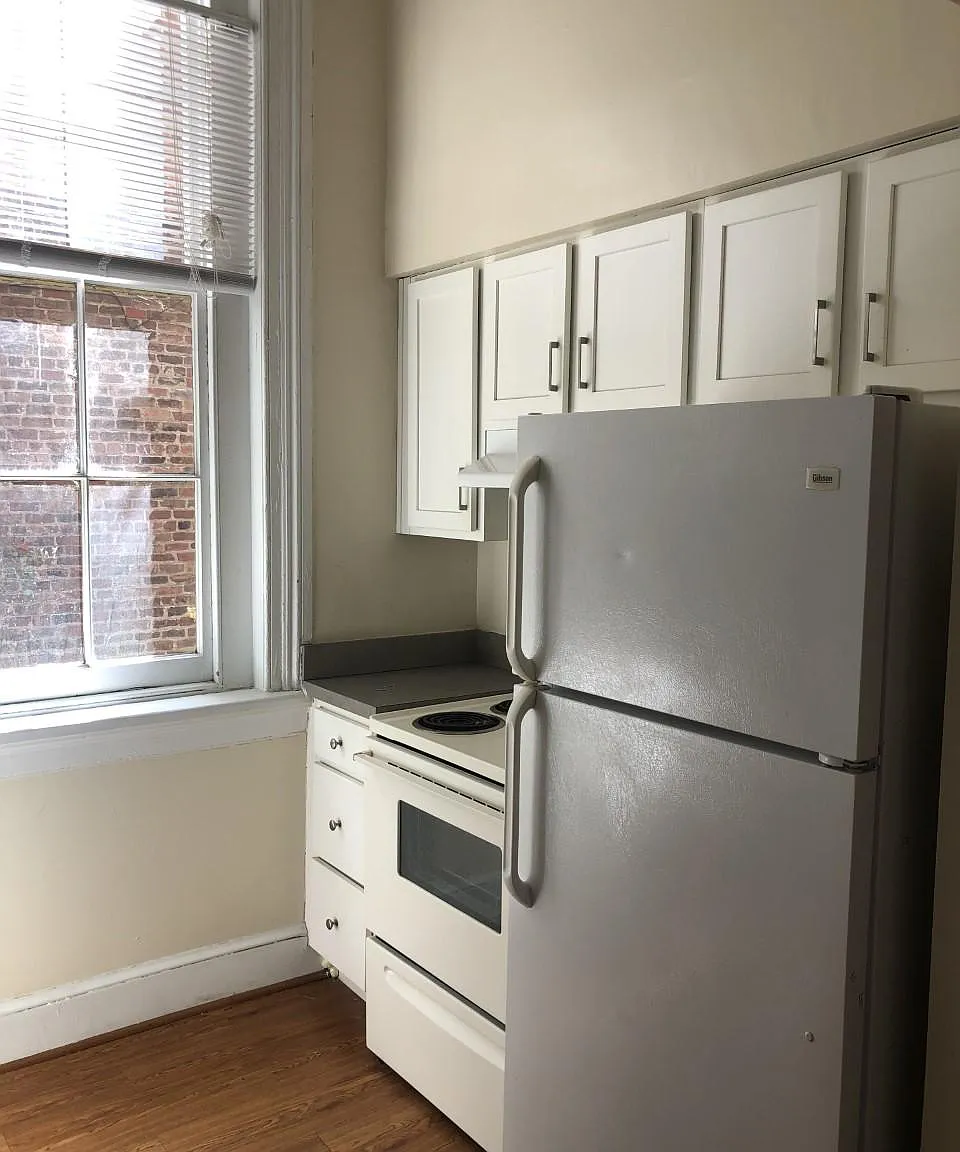 2 bed, 900 sqft, $1,495 — Photo 3