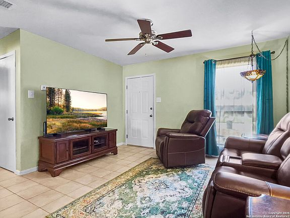4th image of 7211 Cool Creek Dr