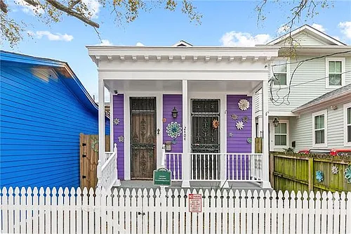 2404 Bienville St Photo 1