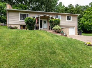 1441 34th Ave, Rock Island, IL 61201