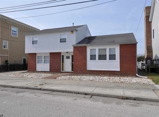 422 N Nassau Ave, Margate, NJ 08402