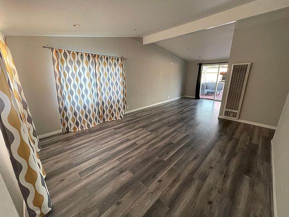 2nd image of 901 Brightview Dr