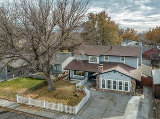 953 Glen Meadow Dr, Sparks, NV 89434