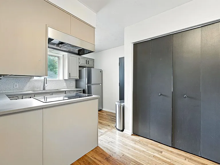 3369 S Emerson St — Photo 7