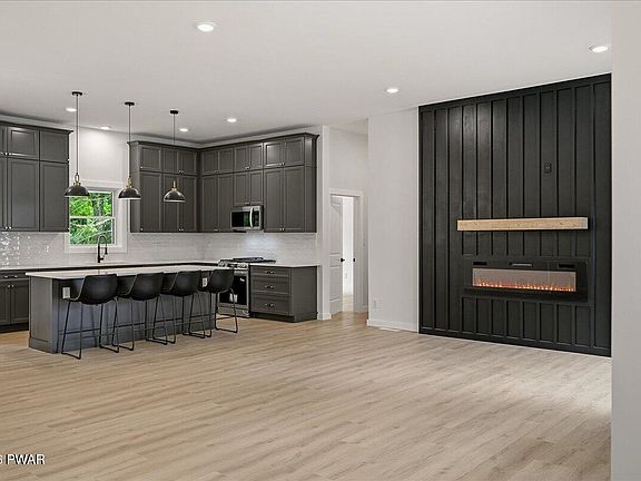 5th image of 184 Soose Way