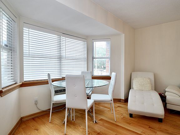 2nd image of 5 Cove Ln APT 1A