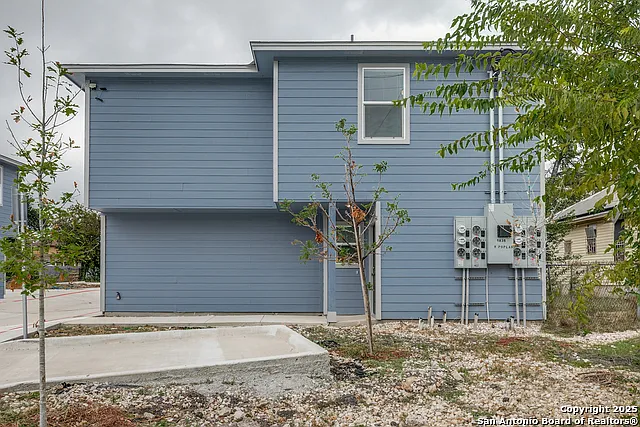 2 bed, 2.0 bath, 986 sqft, $1,250 — Photo 3