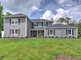 24 Steeplechase Dr, Marlboro, NJ 07746