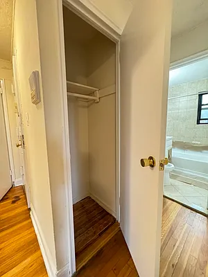 Rented by Voro Purple LLC | media 4