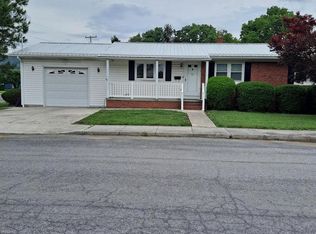 25 Judy St, Petersburg, WV 26847