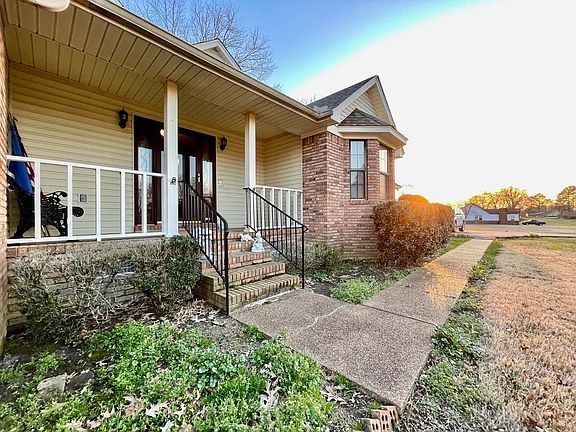 2nd image of 990 Hebron Dr