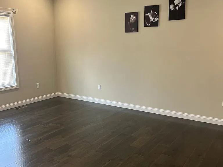 300 Turner Ct — Photo 24