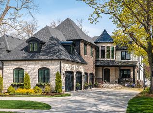 189 E Vallette St, Elmhurst, IL 60126