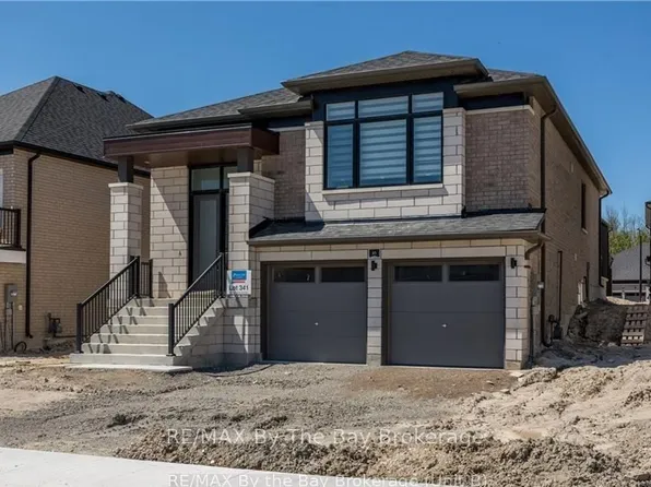 85 Sun Valley Ave, Wasaga Beach, ON L9Z 1J7