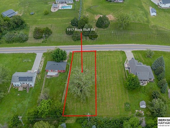 4th image of 1917 Rock Bluff Rd