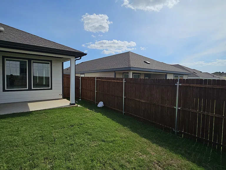 1635 Blaire Dr — Photo 33