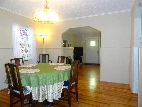 5th image of 4945 Heuwerth Ave