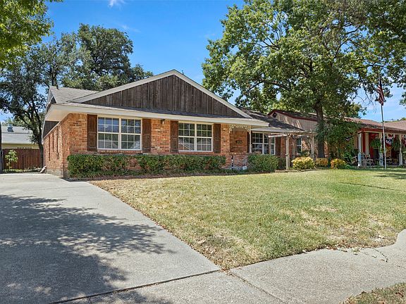 3rd image of 10636 Chesterton Dr