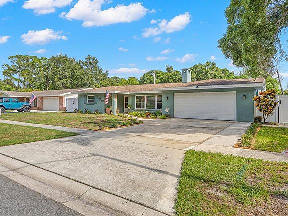 2nd image of 2405 Summerlin Dr